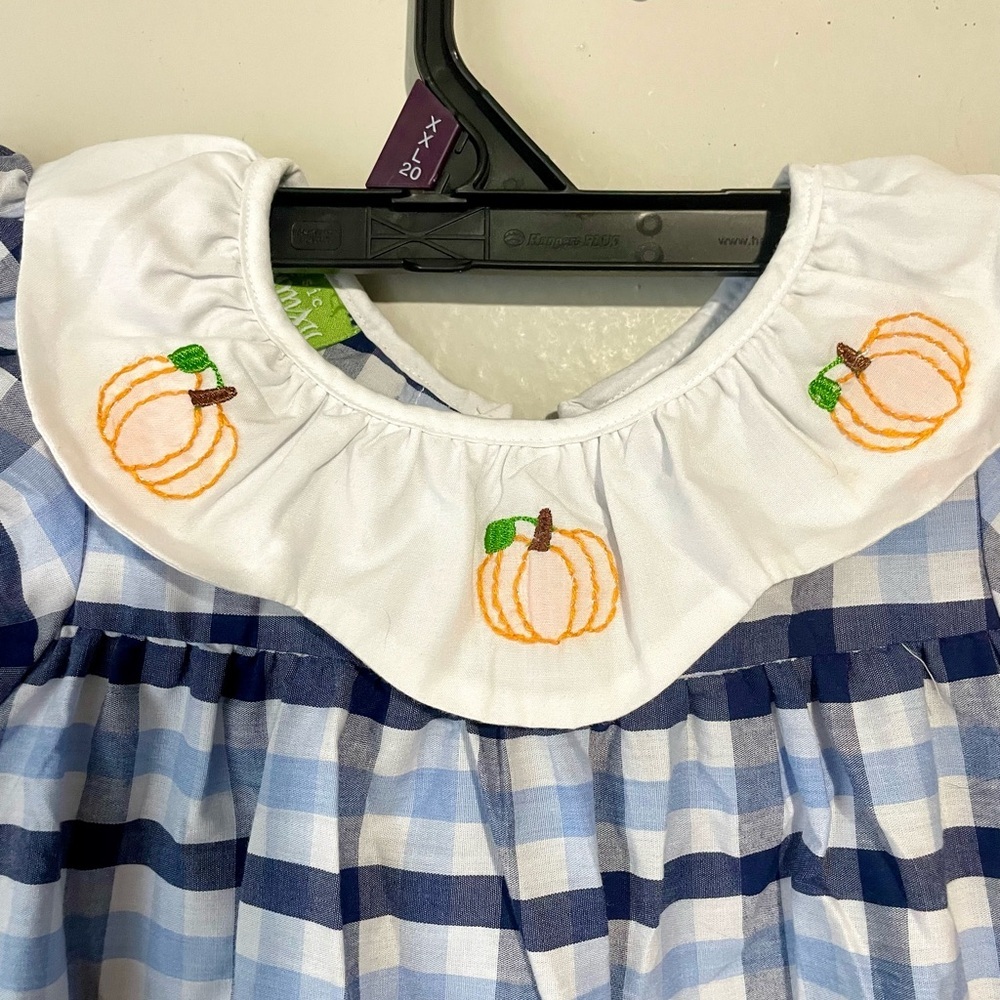 Classic Whimsy Three Smocked Pumpkins Bishop Dress Girl's Size 4T - Picture 5 of 6